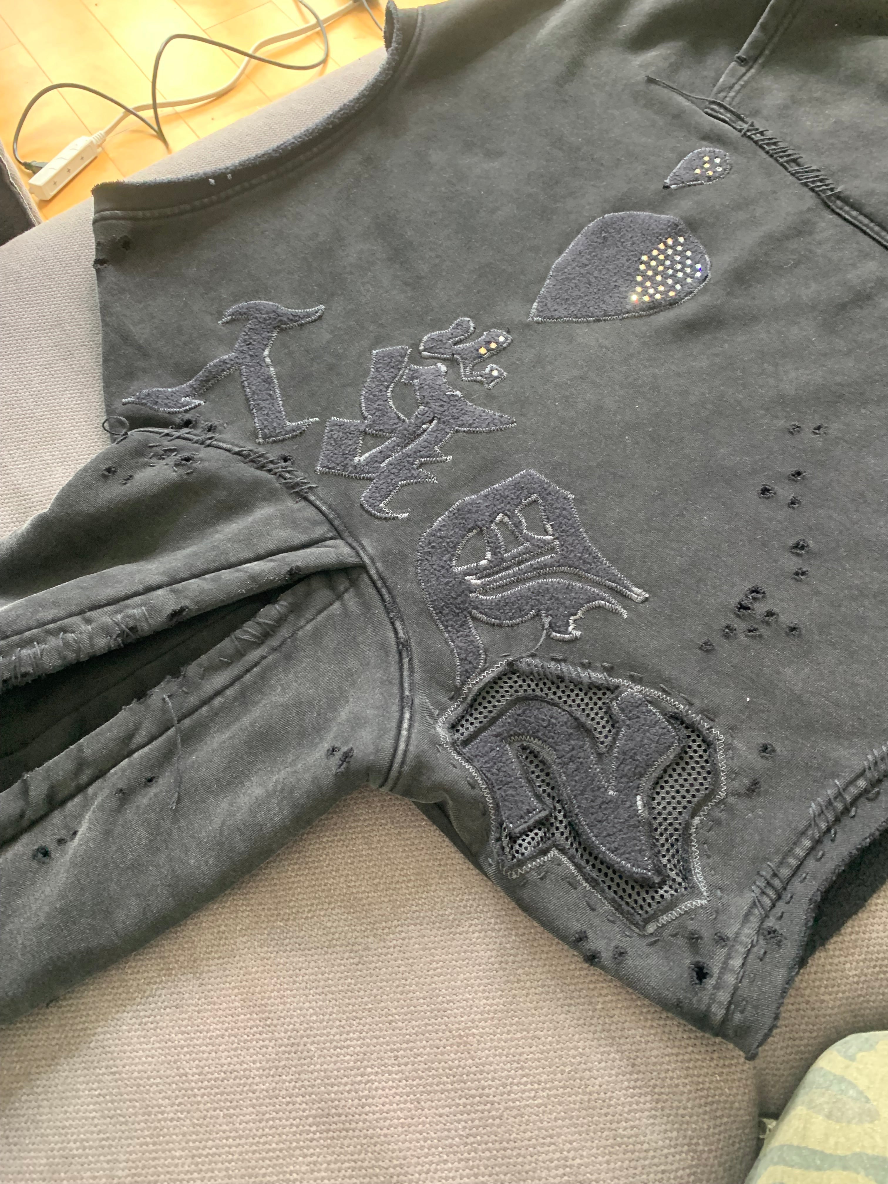 2 dry tears fade gray hood w/swarovski