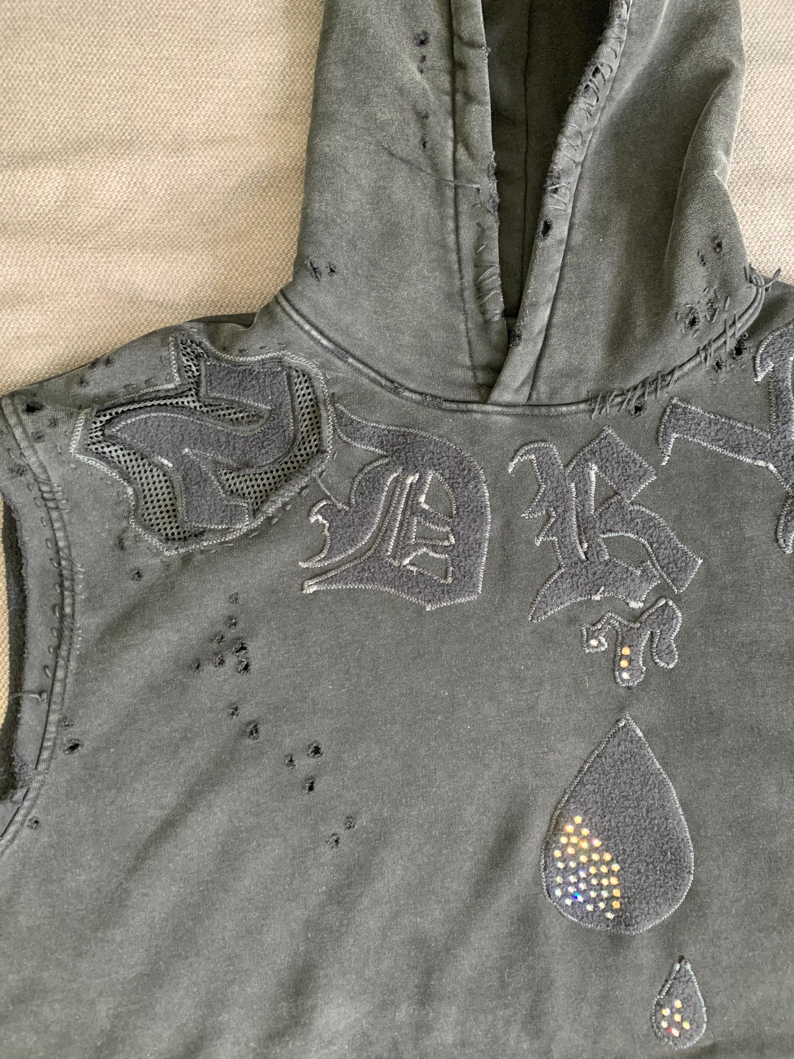 2 dry tears fade gray hood w/swarovski